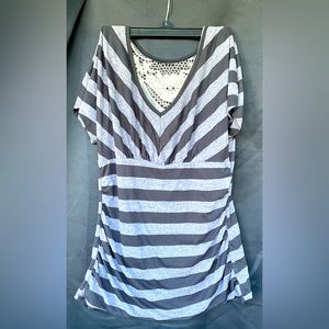 No boundaries-size Large 11-13. Black and gray striped short sleeve top